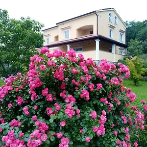 Annadora 3*, Brseč Croazia